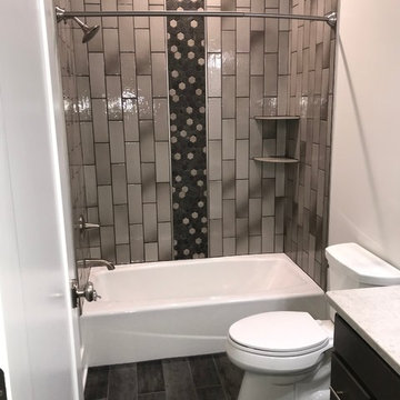 Midland - Transitional Bathroom