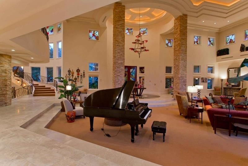 Weiss Residence