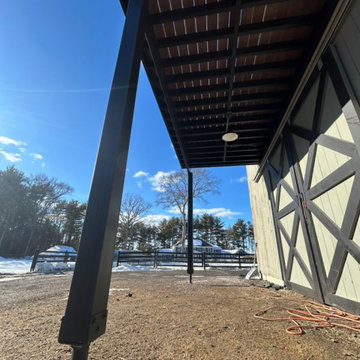 Custom Barn Deck & BalconyDe