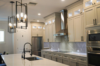 Example of a trendy kitchen design in Orlando