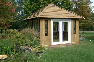 Inspiration for a timeless shed remodel in Cleveland