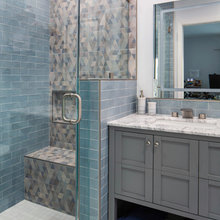 Charlotte bathroom