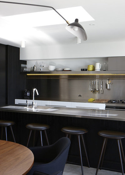 Современный Кухня by Andrew Meiring Architects