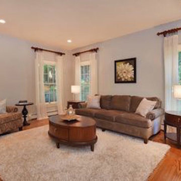 Franklin Lakes Farmhouse Colonial