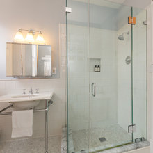 Light White Bath