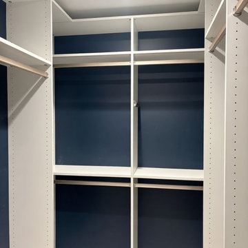 Integrated Walk‑In Closet Overview