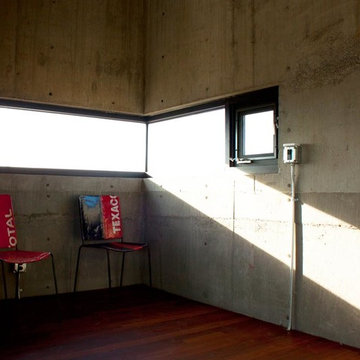 Modern Ruin