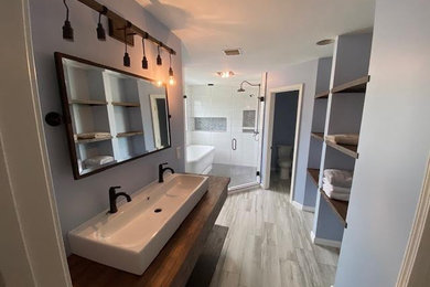 Bathroom - modern bathroom idea in Kansas City