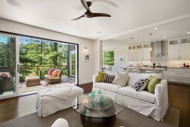 Transitional living room photo in San Francisco