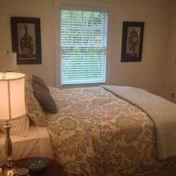 Wood Blinds In Bedroom - Window Blinds