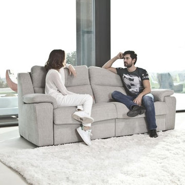 Vianna Sectional Sofa Power Recliner by Famaliving California