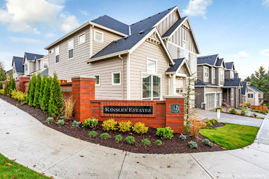 Example of a transitional house exterior design in Portland