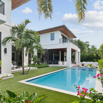 Contemporary Home - 11