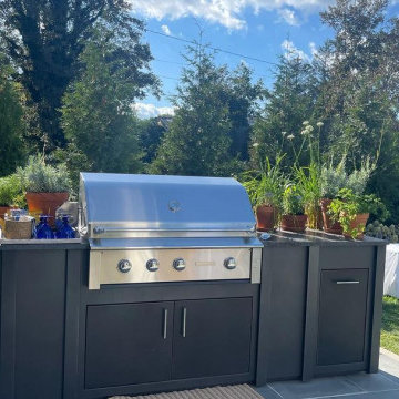 Outdoor Kitchens