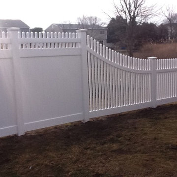 Pet Friendly Fenced In Backyard