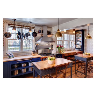 Many Spaces - Traditional - Kitchen - Milwaukee