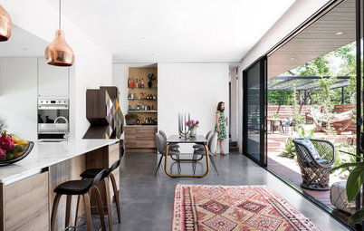 Houzz Tour: Versatility Rules in a Reconfigured Home for Two