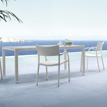 Outdoor dining tables
