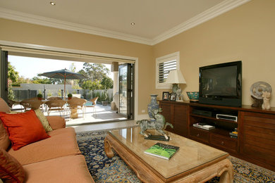 Design ideas for a traditional family room in Sydney.