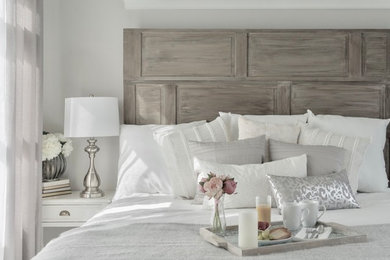 Minimalist bedroom photo in Boston