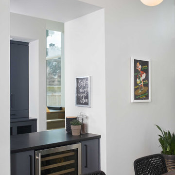 Wexley | Urban Contemporary