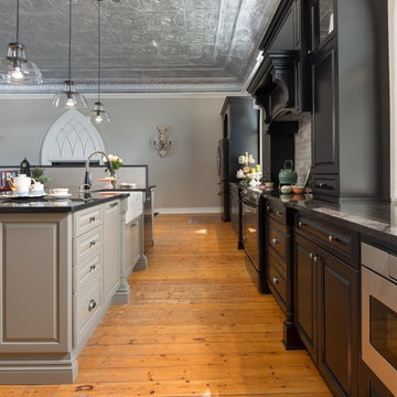 Westfield Onyx Traditional Kitchen