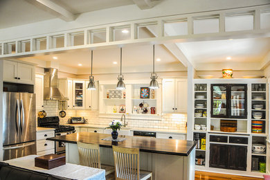 Home design - craftsman home design idea in Tampa