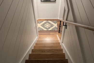 Staircase - eclectic staircase idea in Columbus