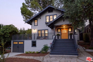 Design ideas for a traditional home in Los Angeles.