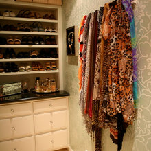 Master closet - Hers