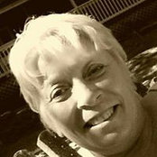 Terri Robbins's photo