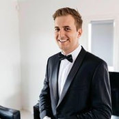 Luke Bindis foto