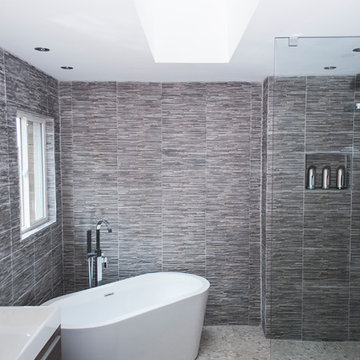 Modern Washroom Upgrade - Shower & Tub