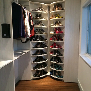 The Revolving Closet Organizer - A Must have in every closet