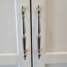 Kitchen cabinet pulls