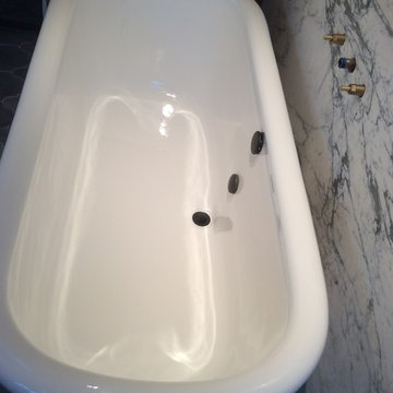 Clawfoot style bathtub repair and refinish - Austin TX (Travis Heights)