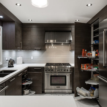 Modern Kitchen - RIchmond Hill