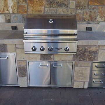 Sunriver, Oregon Outdoor Kitchen delivered & installed November 2016