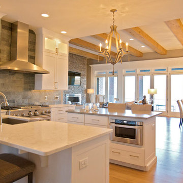 Contemporary Luxe on the Lake