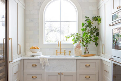 Elegant kitchen photo in Phoenix