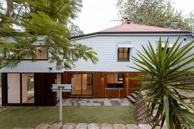 Design ideas for a transitional exterior in Brisbane.