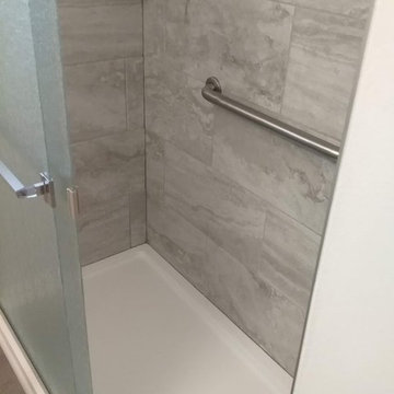South Buffalo- Gray Bathroom Update