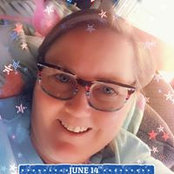 Lisa Ells's photo