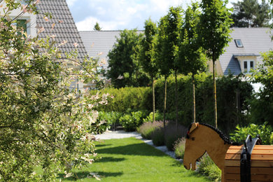 This is an example of a contemporary garden in Berlin.
