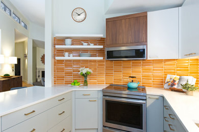 Inspiration for a 1960s kitchen remodel in Minneapolis
