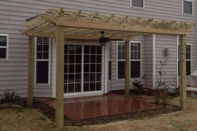 Patio - traditional patio idea in Raleigh