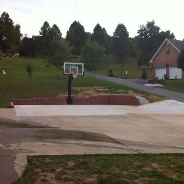 Derrick B's Pro Dunk Gold Basketball System on a 35x47 in Grayson, KY