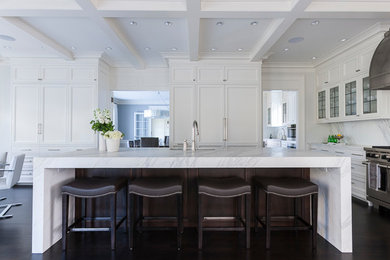 Transitional kitchen photo in Seattle