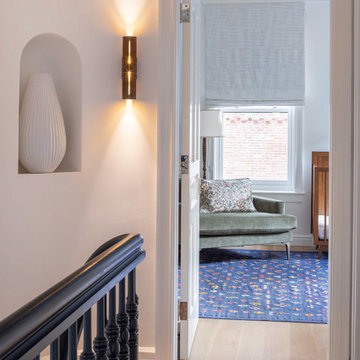 Carroll Gardens Corner Brownstone - Hallway