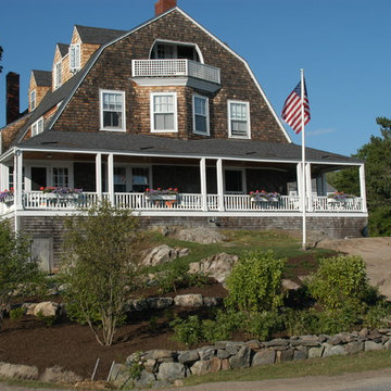 Beachside cottage gets a facelift